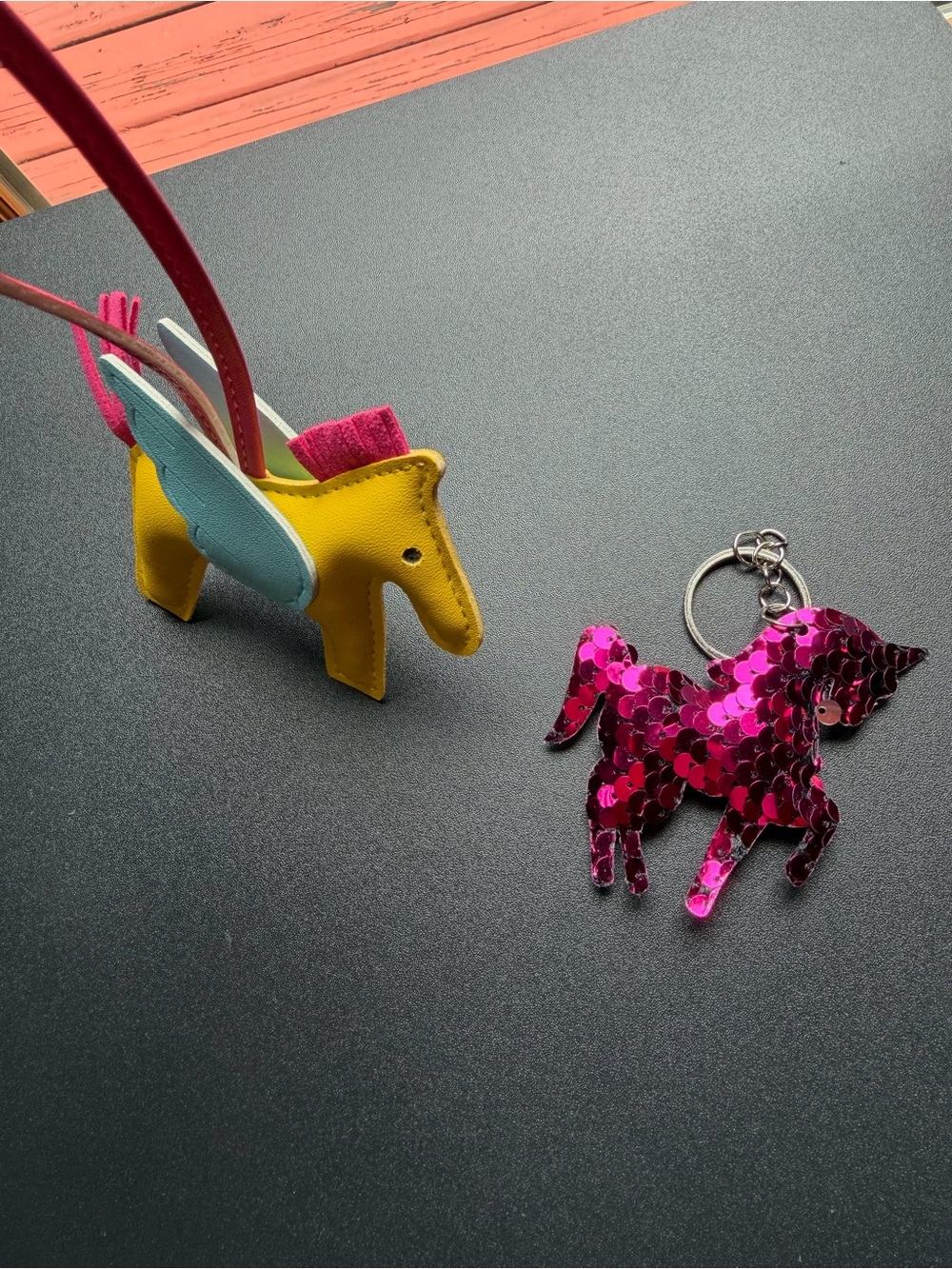 Yellow Winged Unicorn Bag Charm & Pink Sequin Unicorn Keychain Bundle Set - Picture 2 of 2